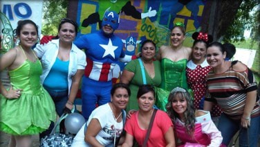 Foto grupal del equipo y aliados de Inclúyeme en tu Mundo